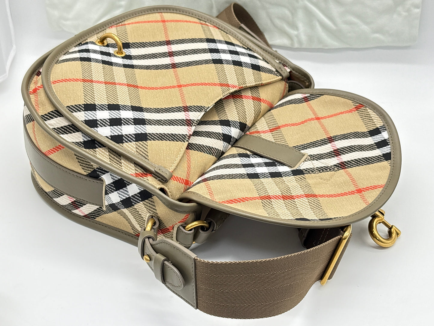 Burberry Small B Clip Messenger Shoulder Bag Sand New Without Tags