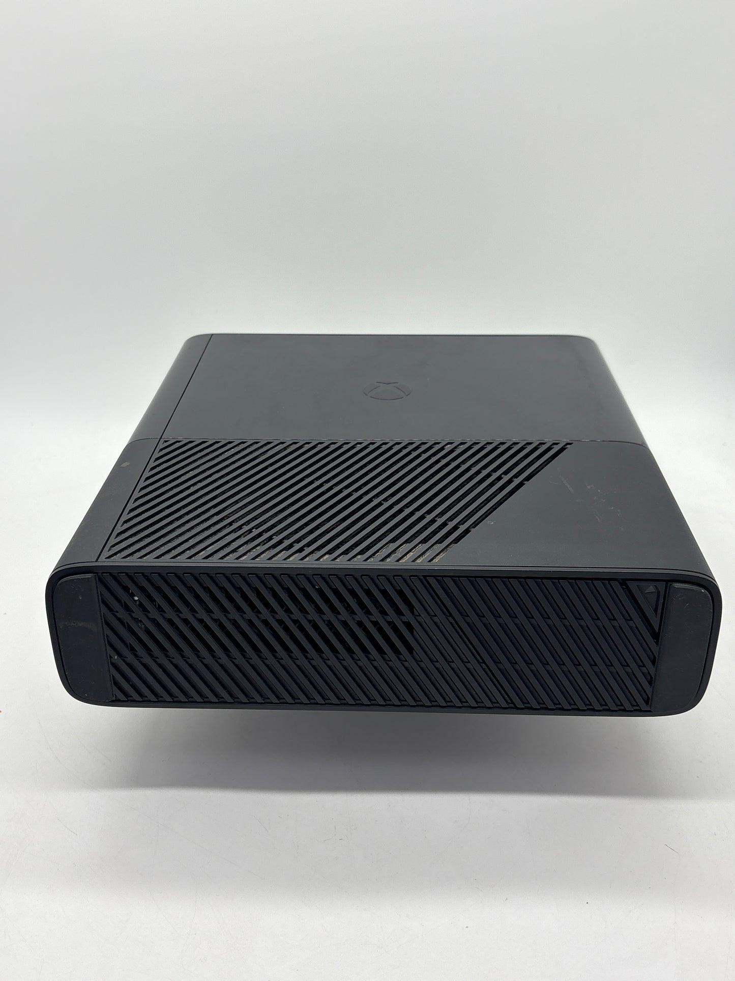 Microsoft Xbox 360 E Model 1538 Video Game Console w/ Power & HDMI Cables