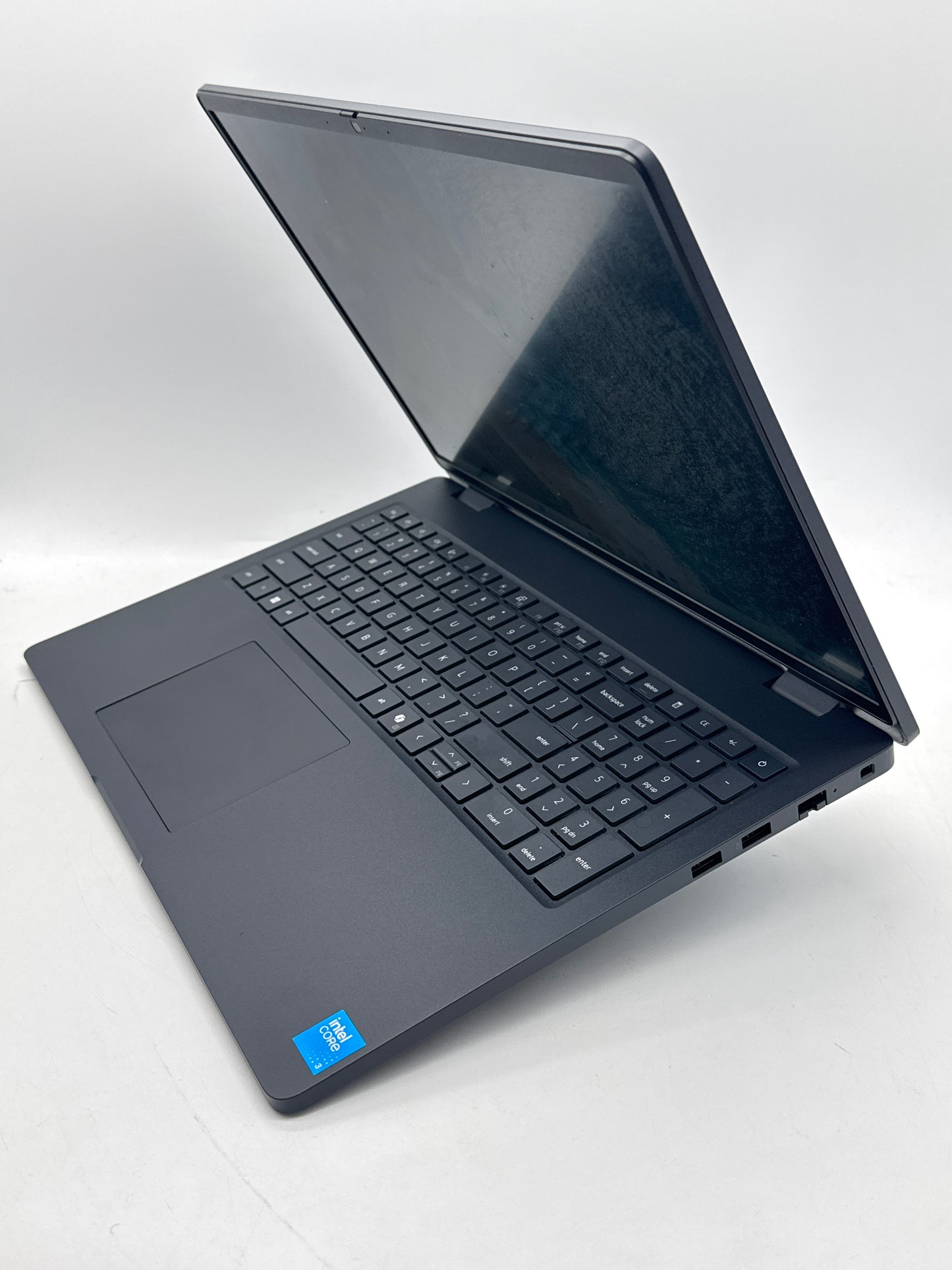 Dell Pro PC 16250 16-inch Laptop Core 3 100U 1.2Ghz 8GB RAM 256GB SSD Black