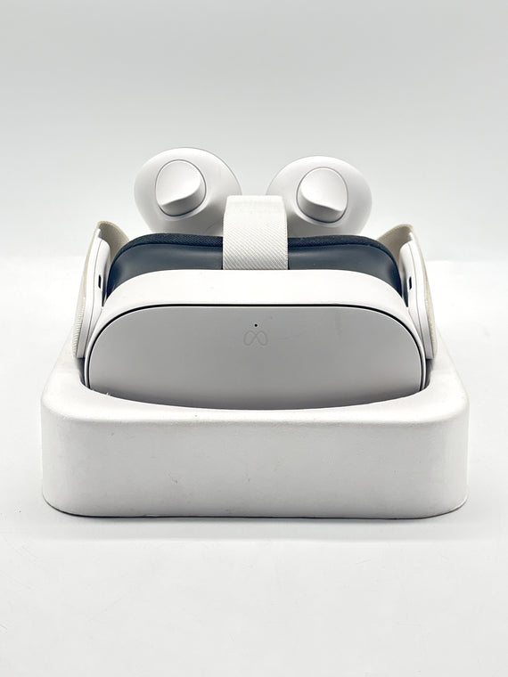 Meta Quest 3S VR Headset White