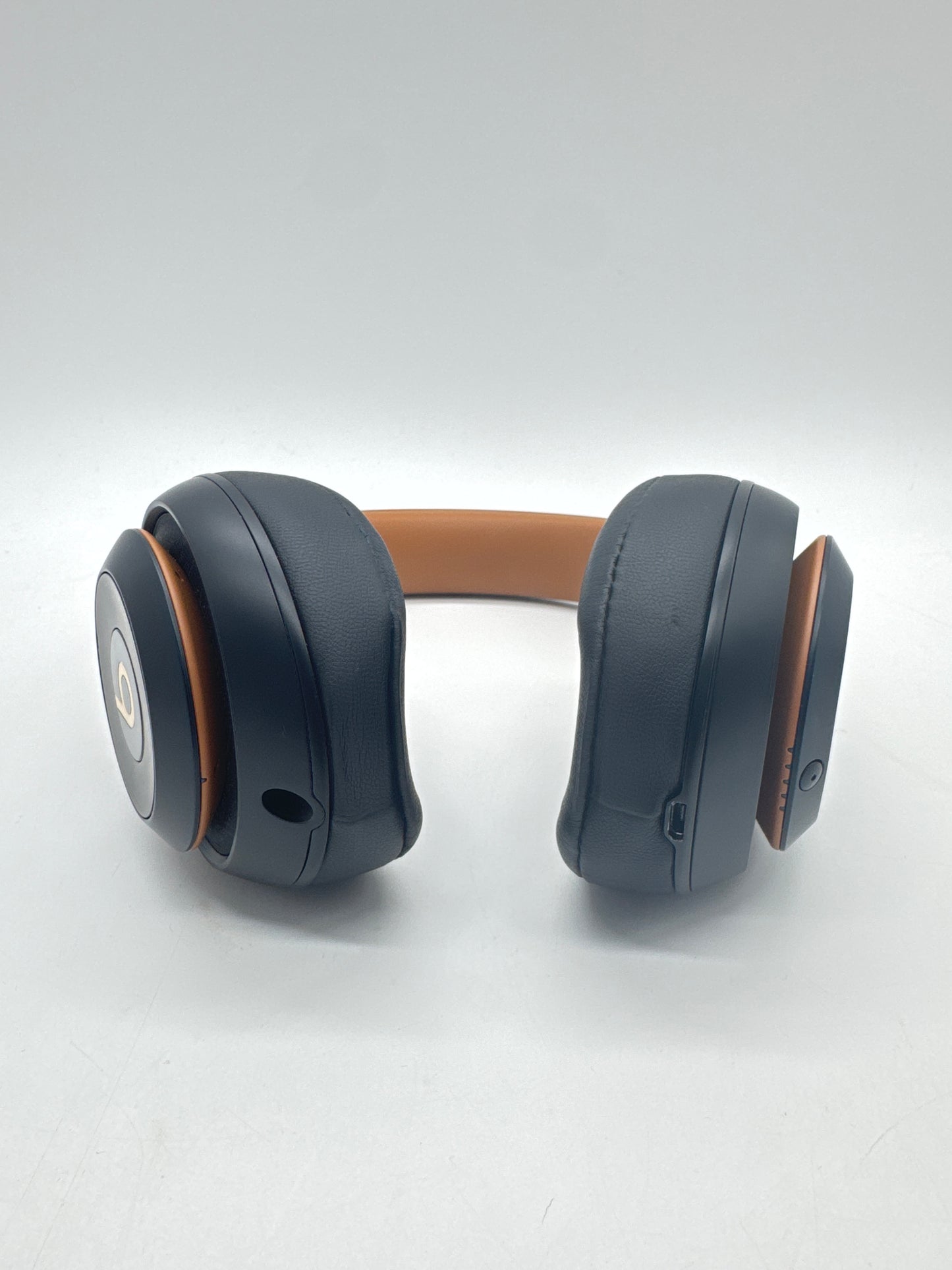 Beats Studio 3 Over the Ear Wireless Headphones A1914 Black