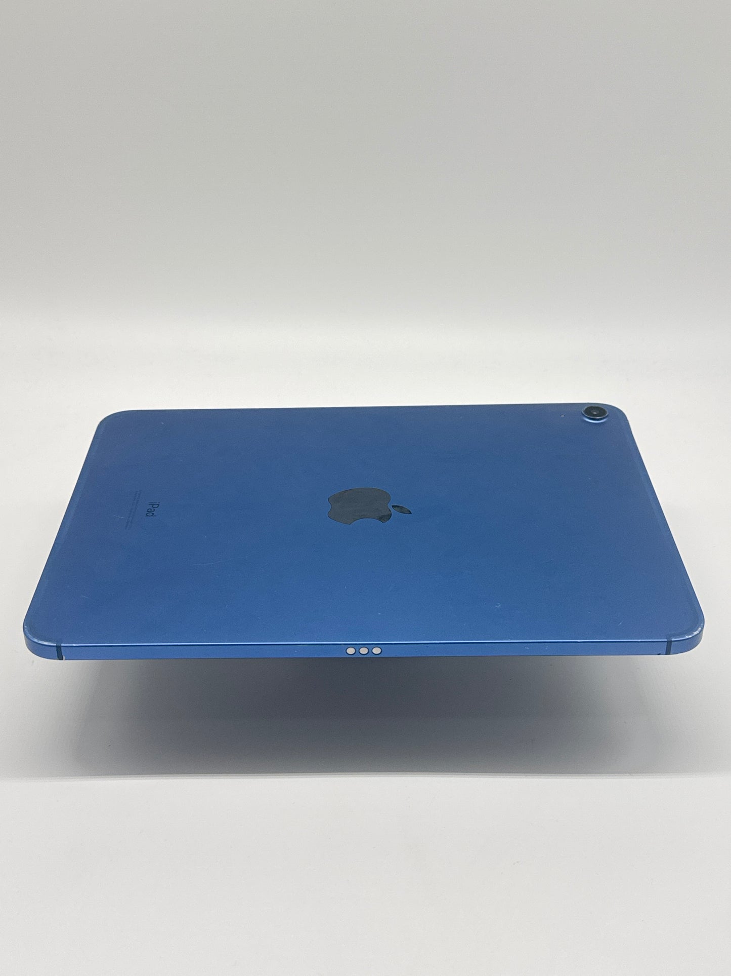 Apple iPad 10th Gen A2757 64GB WiFi Cellular Blue Cracked Screen