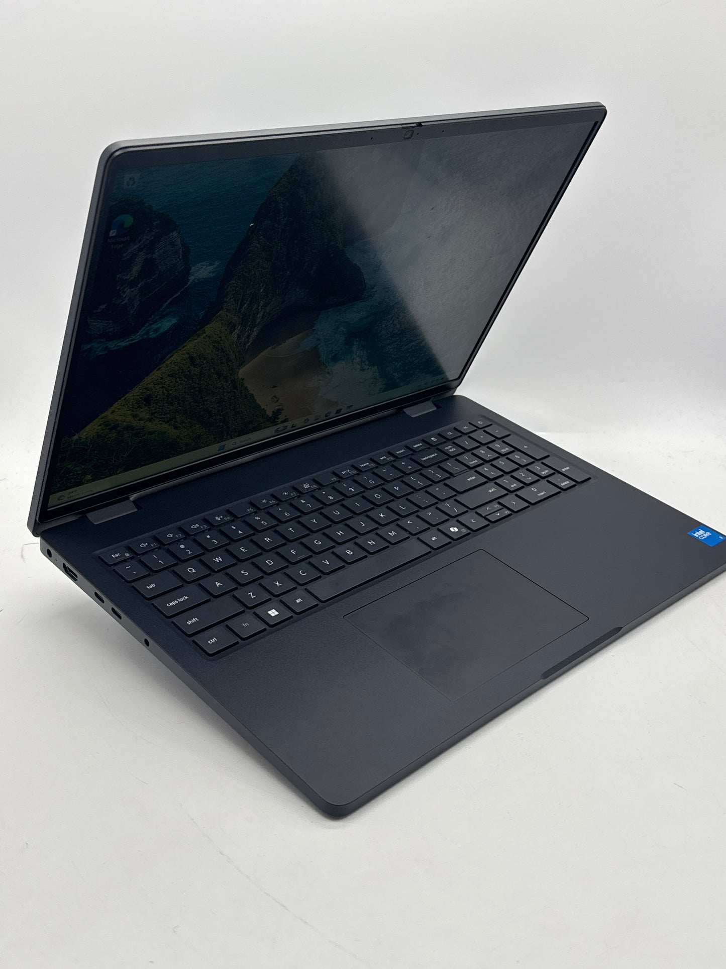 Dell Pro PC 16250 16-inch Laptop Core 3 100U 1.2Ghz 8GB RAM 256GB SSD Black