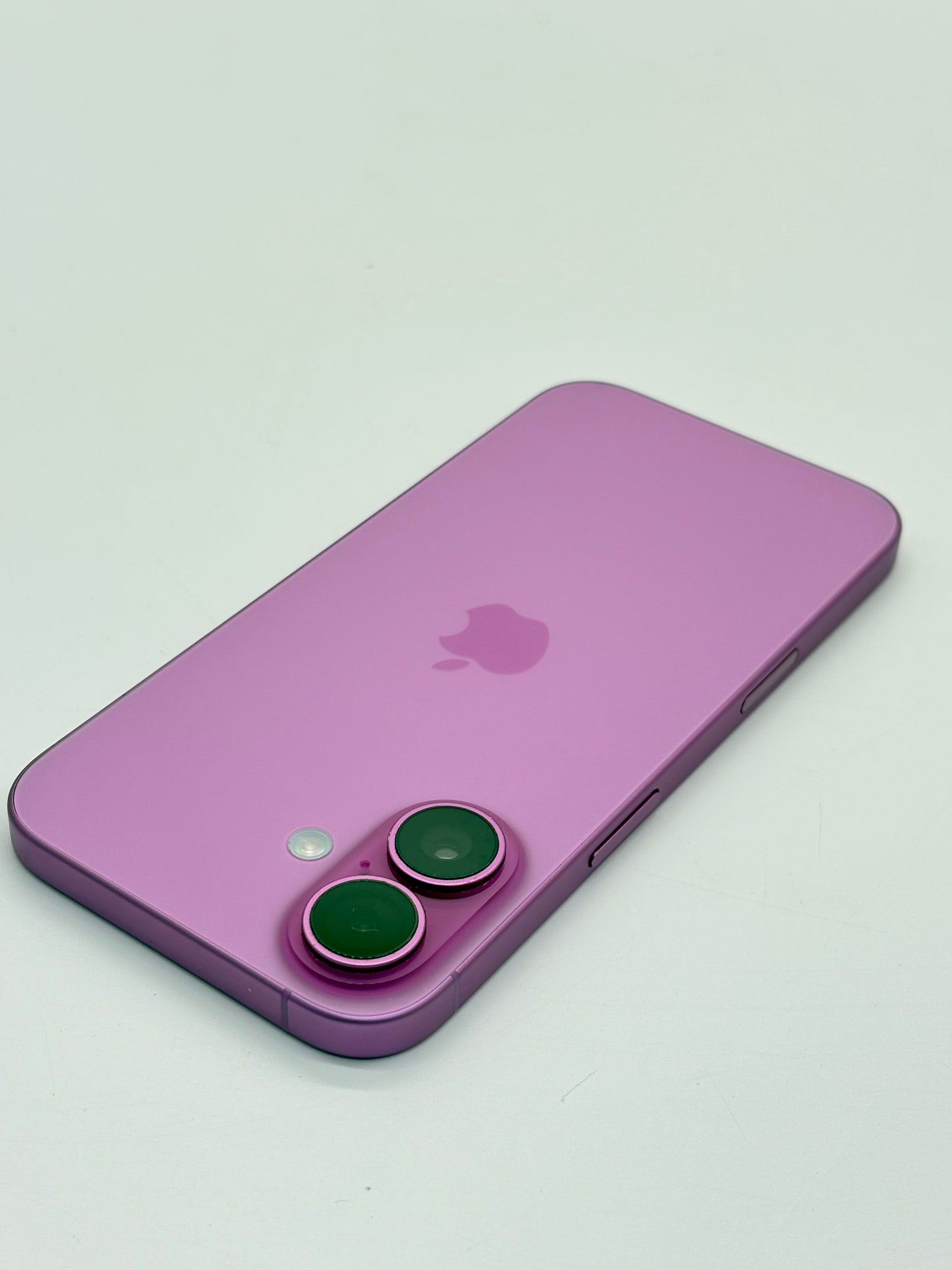 AT&T Apple iPhone 16 6.1" 128GB 100% Battery Health A3081 Pink