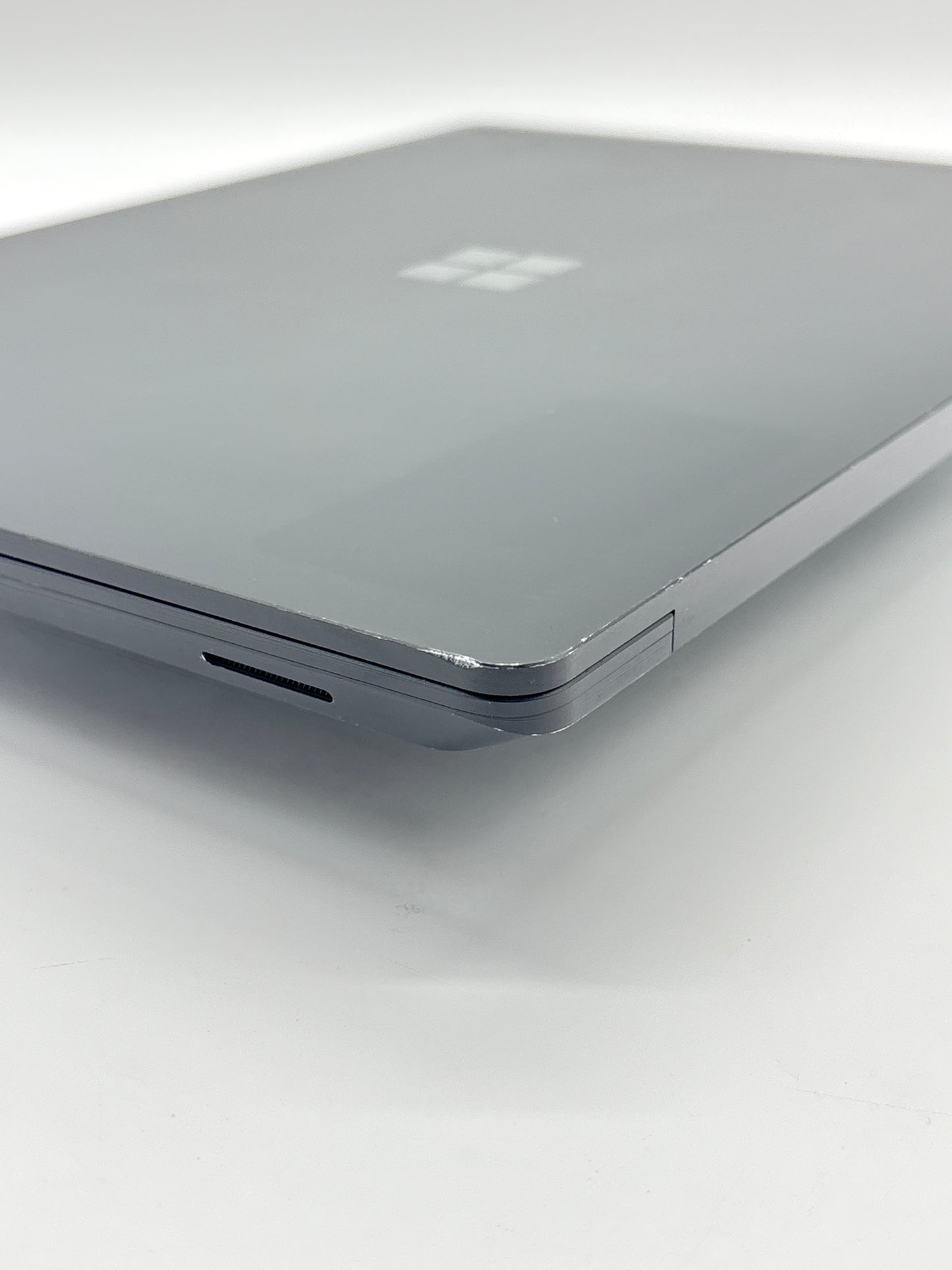Microsoft Surface Laptop 4 13" Touch i7-1185G7 16GB RAM 256GB SSD — Model: 1951