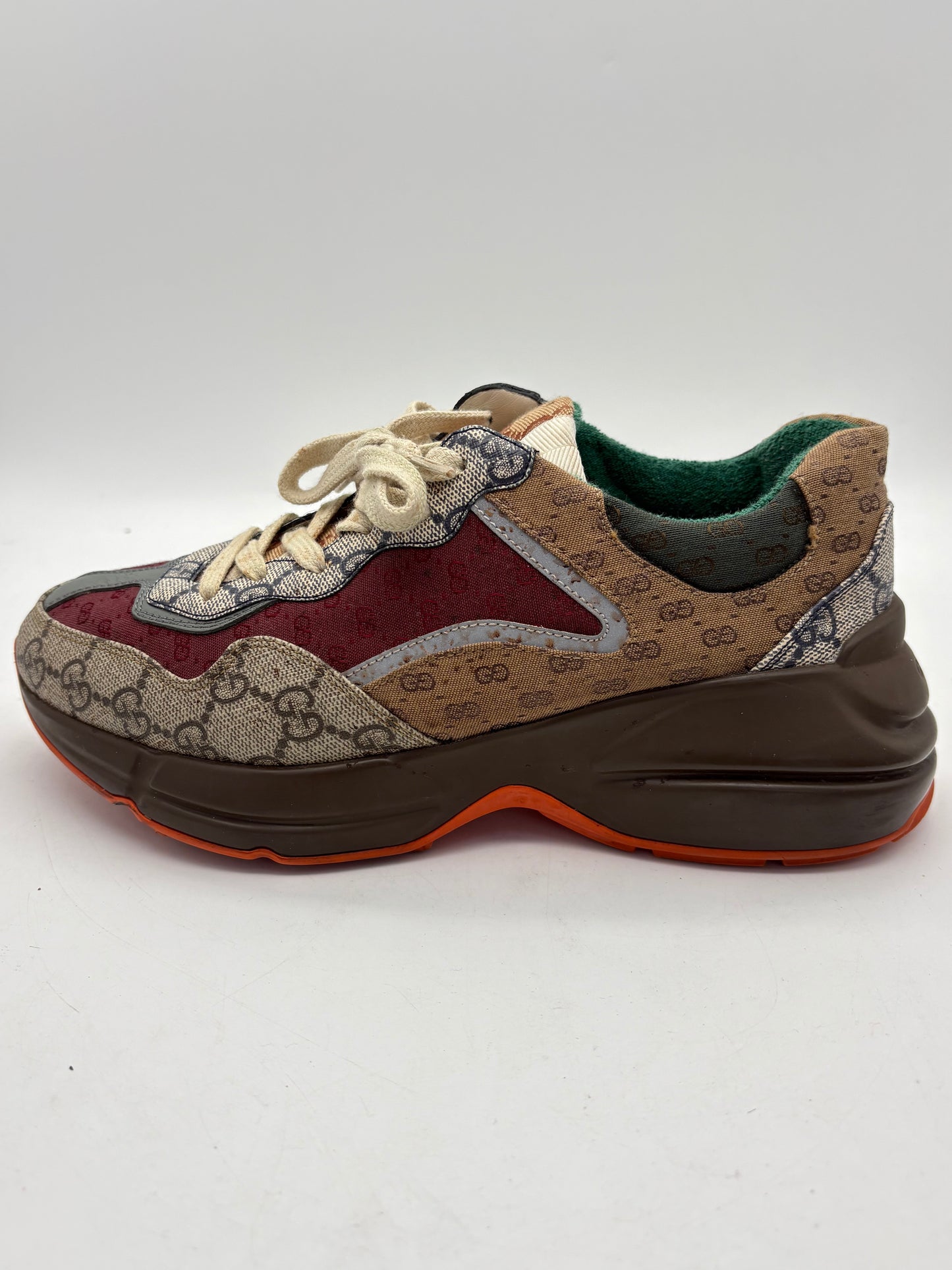 Gucci Rhyton GG Logo Leather Low Top Lace Up Sneakers