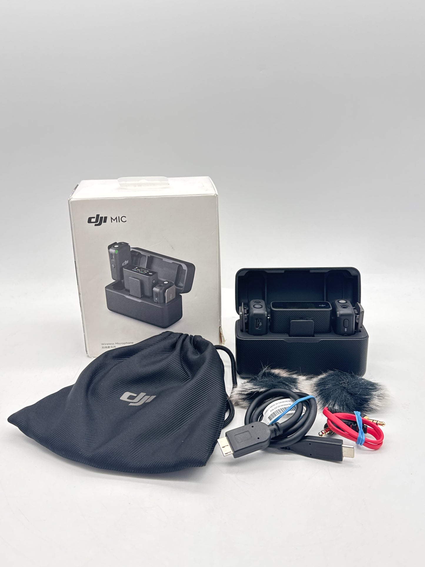 DJI Mic Dual Transmitter 2TX 1RX Charging Case Wireless Microphone System