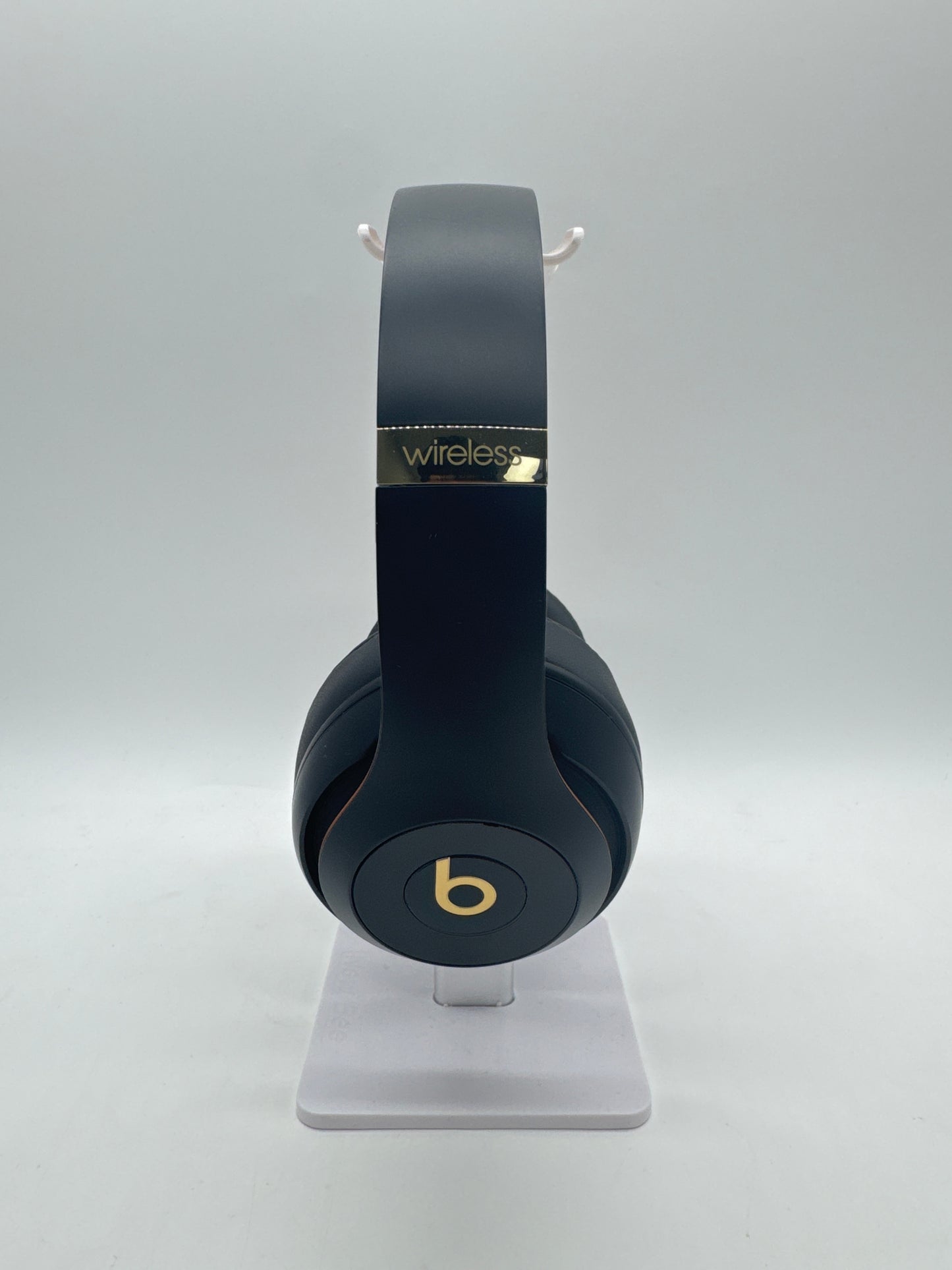 Beats Studio 3 Over the Ear Wireless Headphones A1914 Black