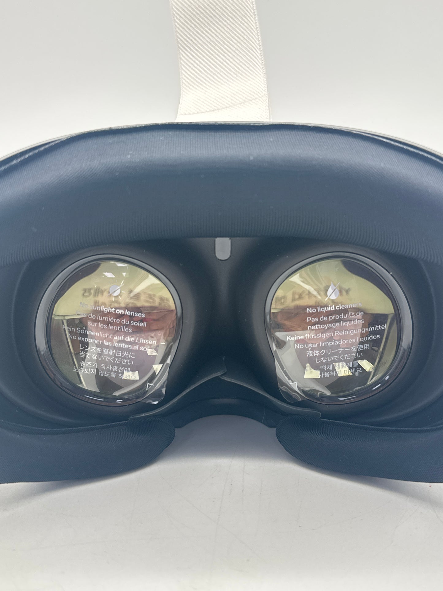 Meta Quest 3 S3A 512GB VR Headset White w/ Controllers Box Used Grade A
