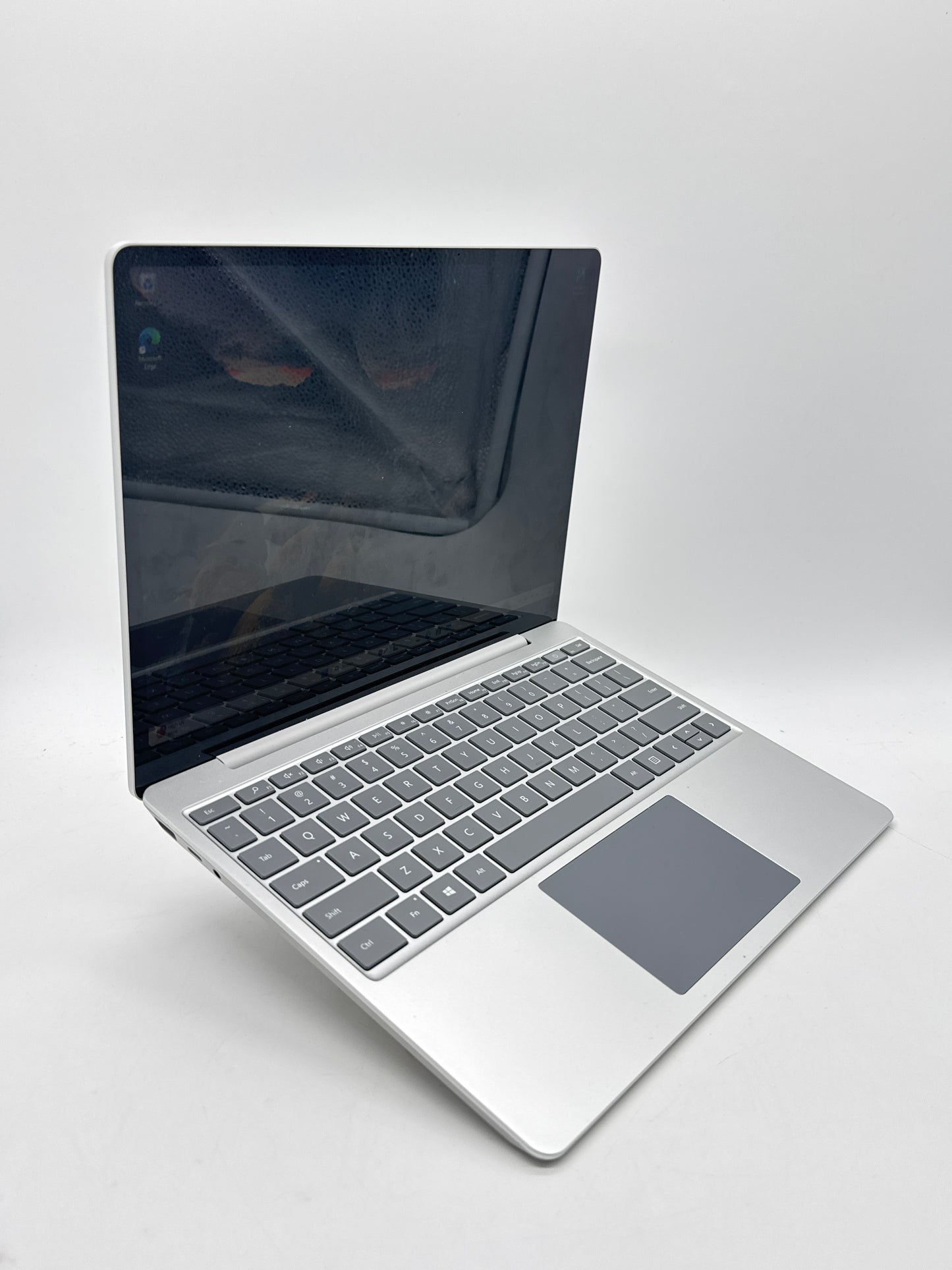 Microsoft Surface Laptop Go 1943 14-inch Core i5-1035G1 8GB 256GB Silver