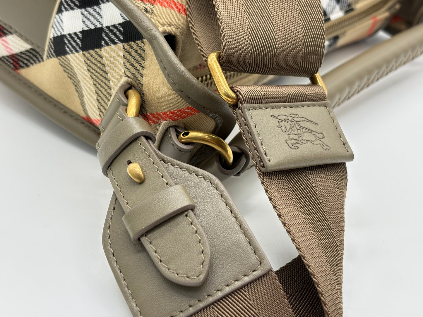Burberry Small B Clip Messenger Shoulder Bag Sand New Without Tags