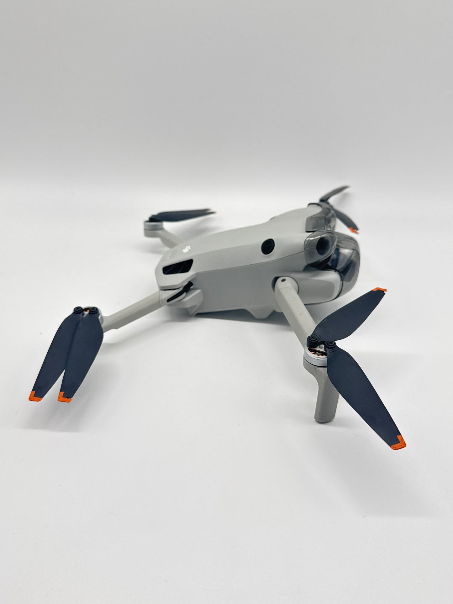 DJI Mini 4 Pro Fly More Combo RC331 Drone Gray w/ RC 2 Remote