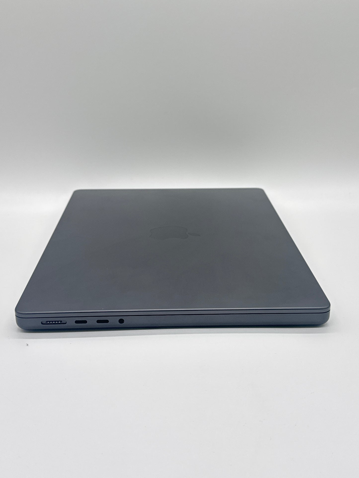 2024 Apple MacBook Pro 14.2" A3401 M4 Pro 14C-CPU 20C-GPU 24GB RAM 1TB SSD