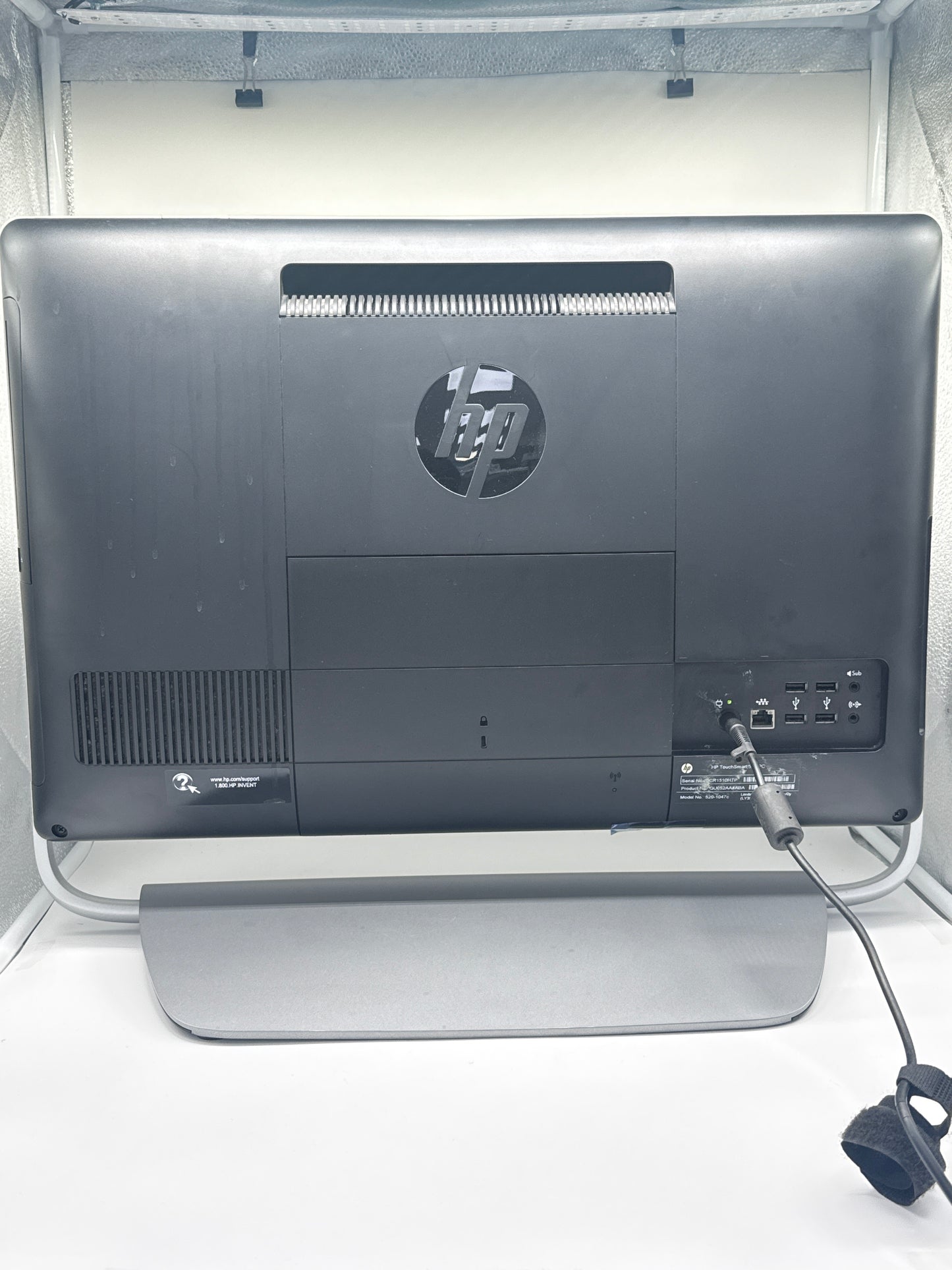 HP TouchSmart 520 PC All-In-One Desktop Intel Core i5-2400S 6GB RAM 1TB HDD