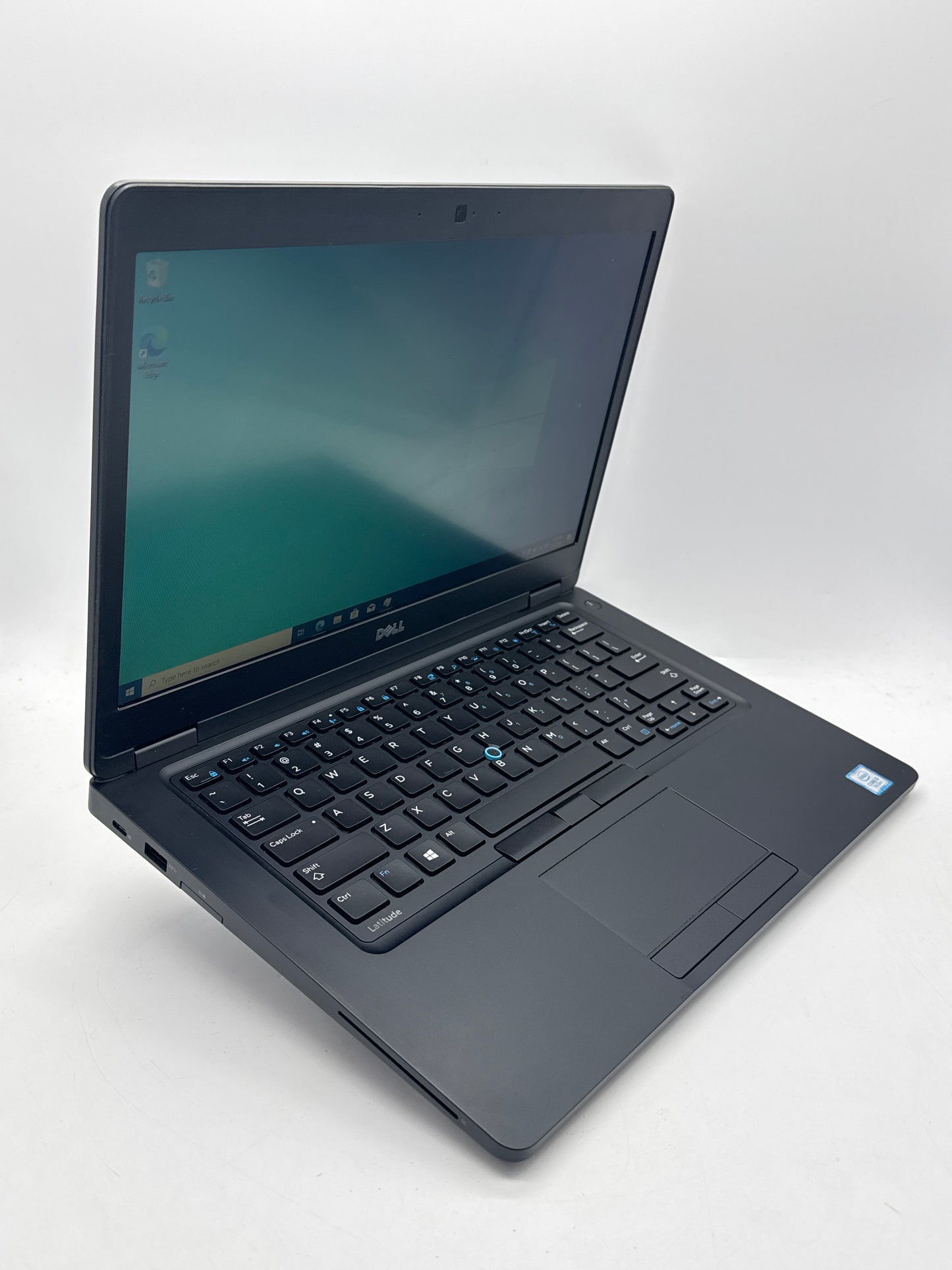 Dell Latitude 5480 14-inch Laptop Core i3-7100U 2.4Ghz 8GB 256GB Black