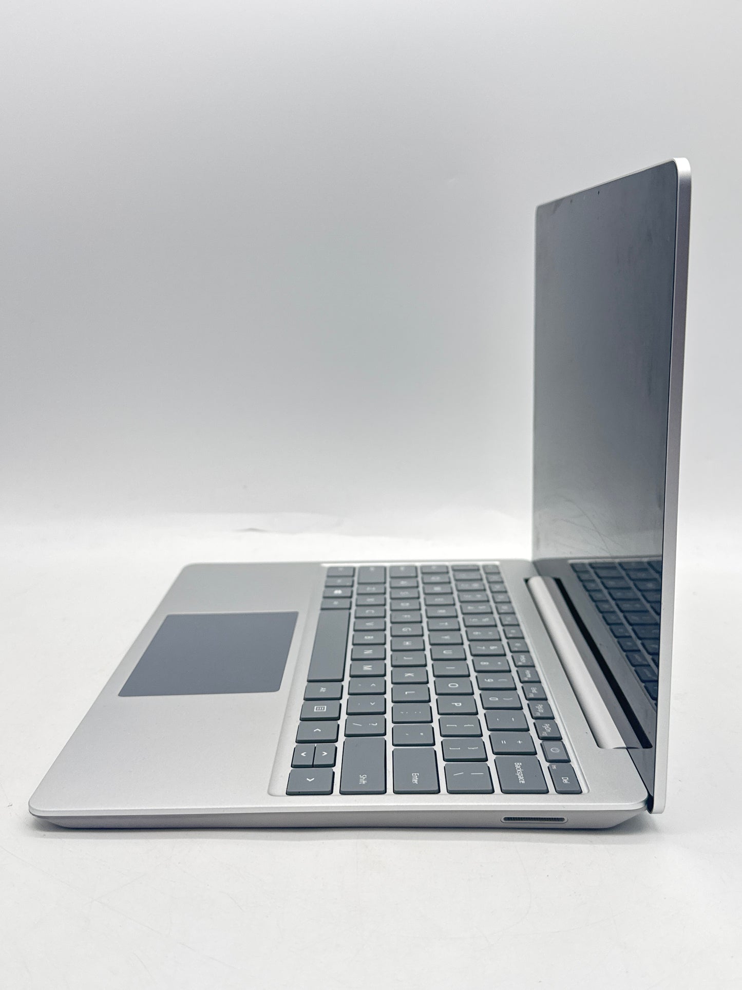 Microsoft Surface Laptop Go 1943 14-inch Core i5-1035G1 1.19Ghz 16GB 256GB Silver
