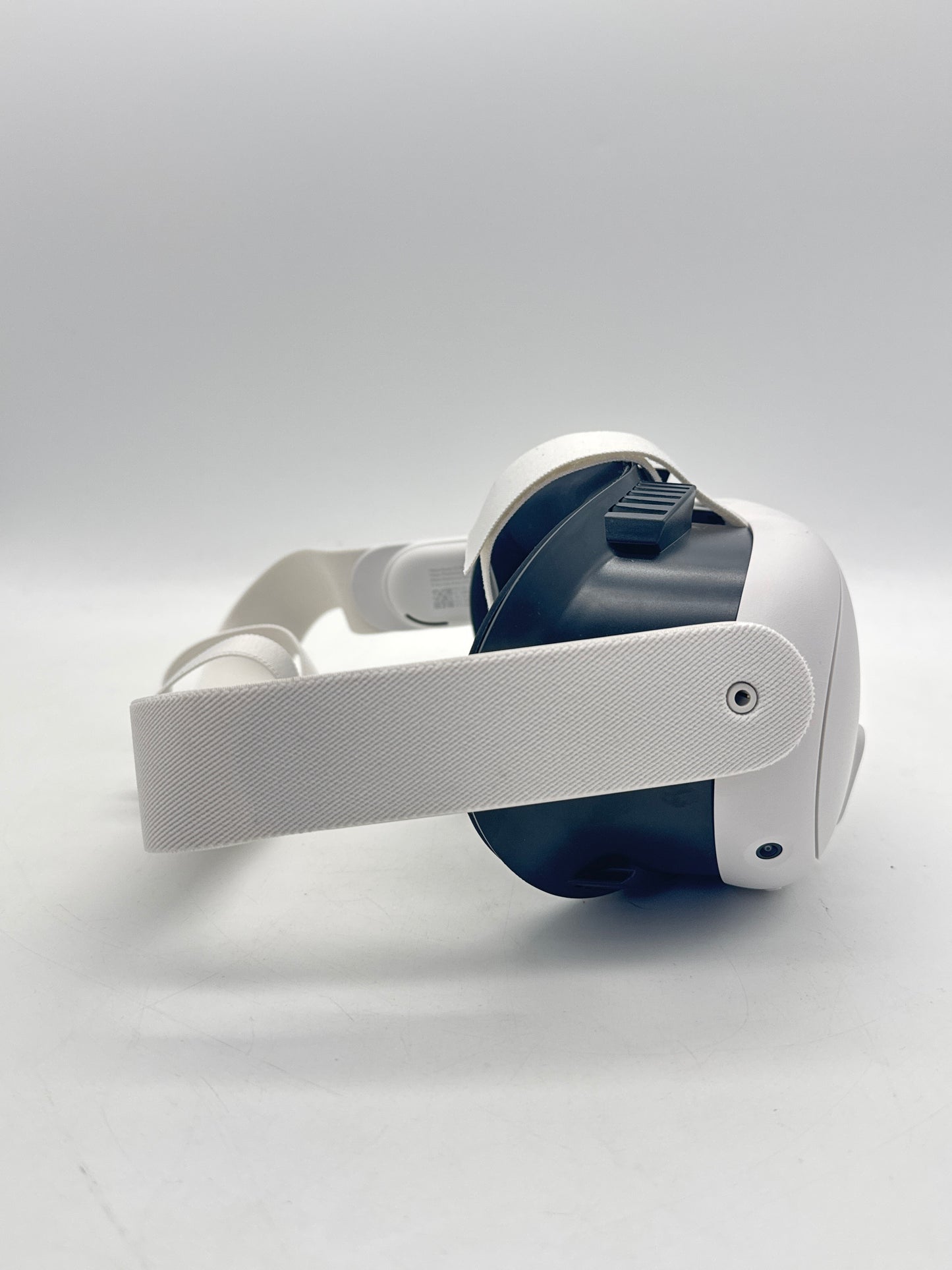Meta Quest 3 S3A 512GB VR Headset White w/ Controllers Box Used Grade A