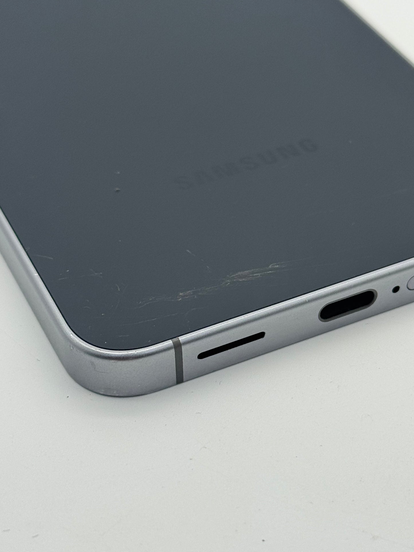 T-Mobile Samsung Galaxy S25 FE 6.7" 128GB SM-S731U Jetblack Cracked Rear Lens
