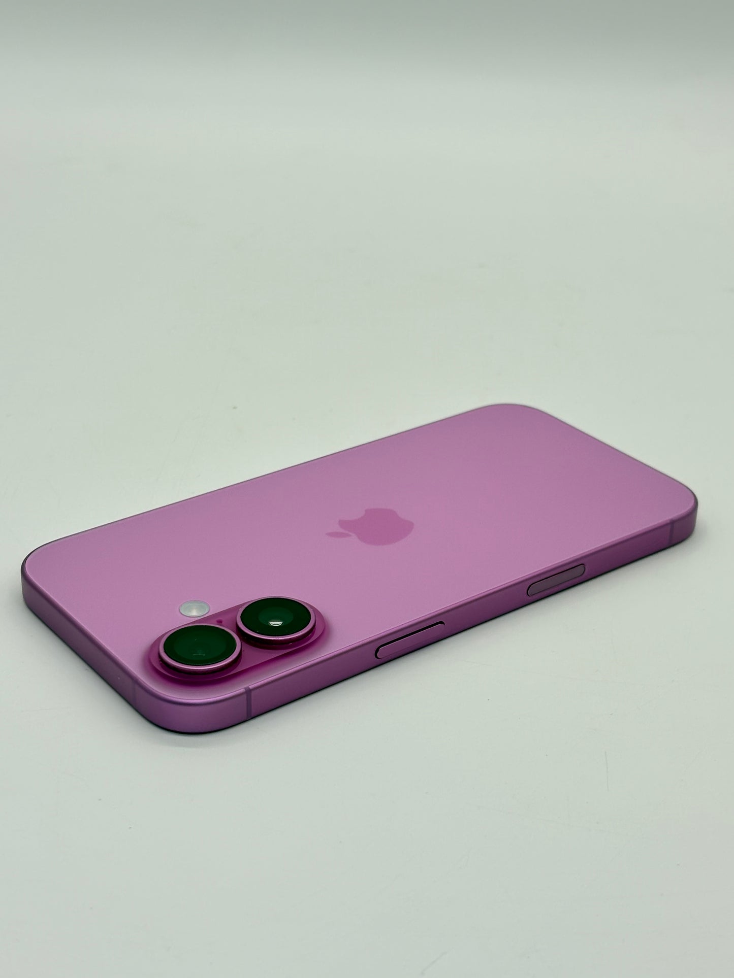 AT&T Apple iPhone 16 6.1" 128GB 100% Battery Health A3081 Pink