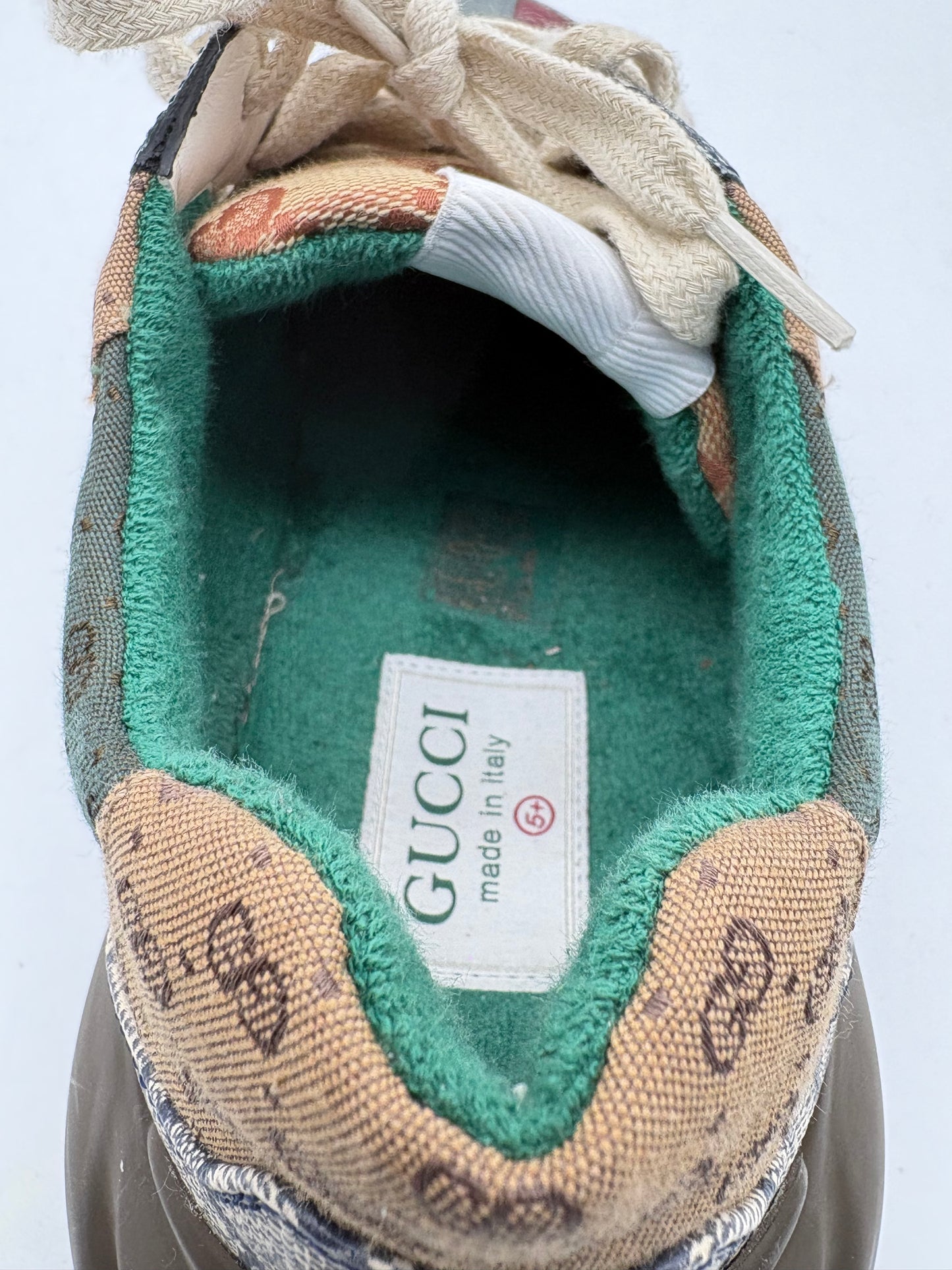 Gucci Rhyton GG Logo Leather Low Top Lace Up Sneakers