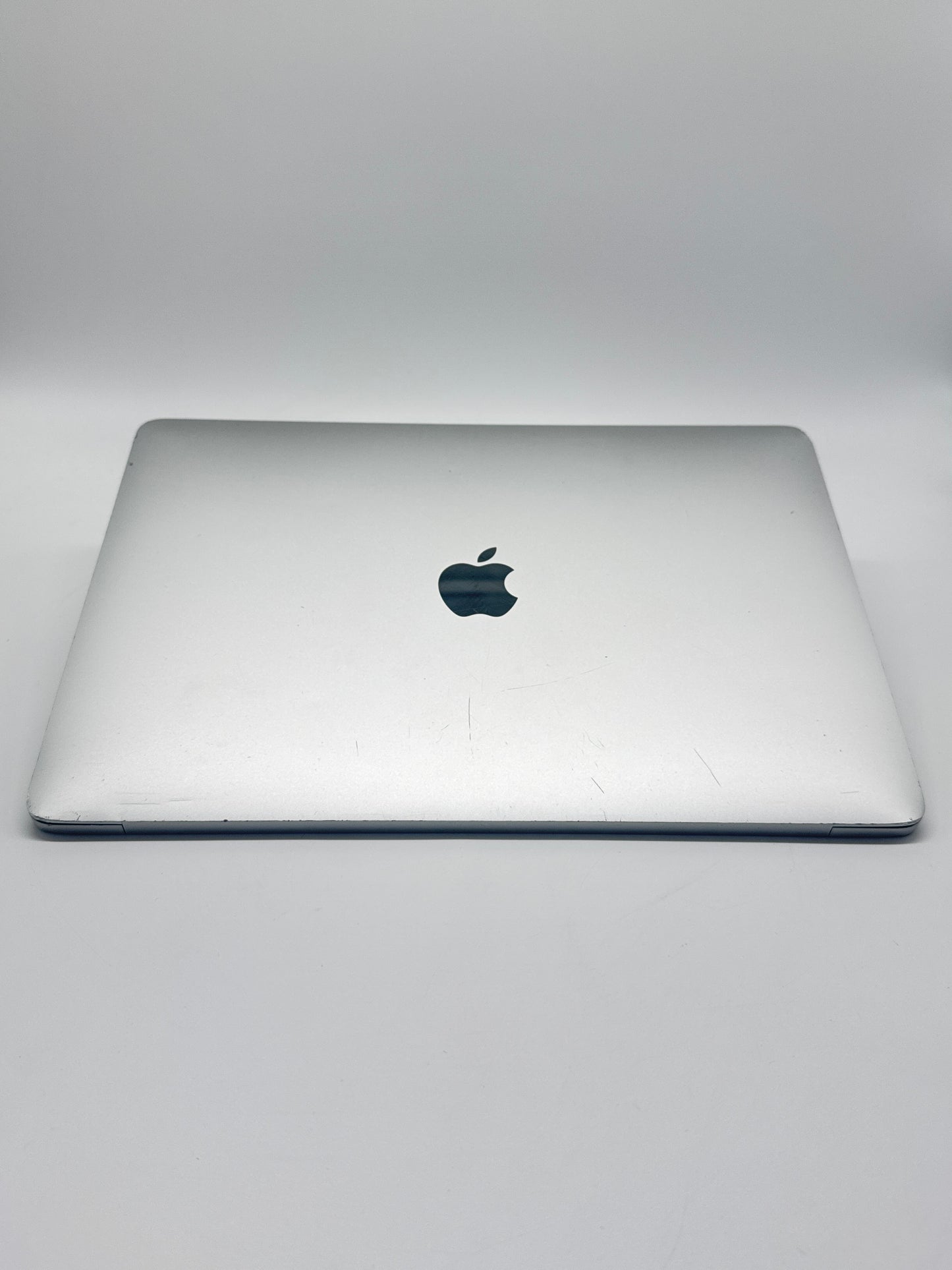 Apple MacBook Pro 13-inch A2338 2020 M1 8GB 256GB Silver Broken Screen