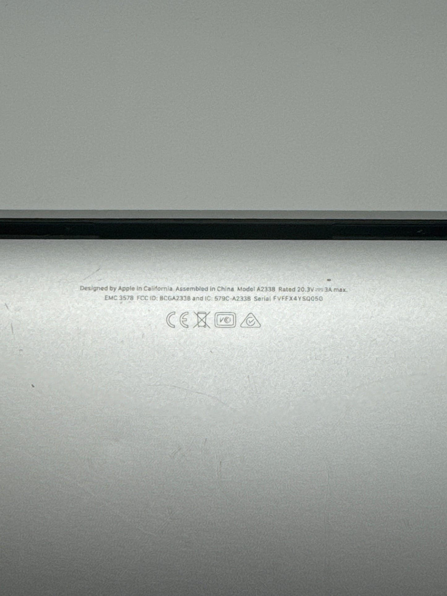 Apple MacBook Pro 13-inch A2338 2020 M1 8GB 256GB Silver Broken Screen
