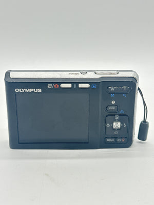 Olympus FE-360 8.0MP Digital Camera Black Camera Only For Parts