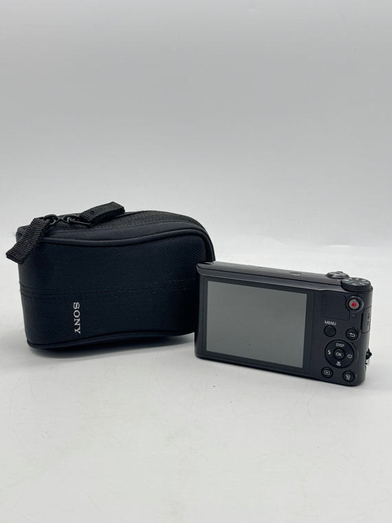 Samsung WB150F 14.2MP Digital Camera 18x Zoom Black Used