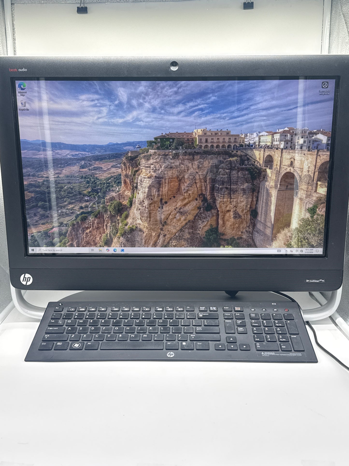 HP TouchSmart 520 PC All-In-One Desktop Intel Core i5-2400S 6GB RAM 1TB HDD
