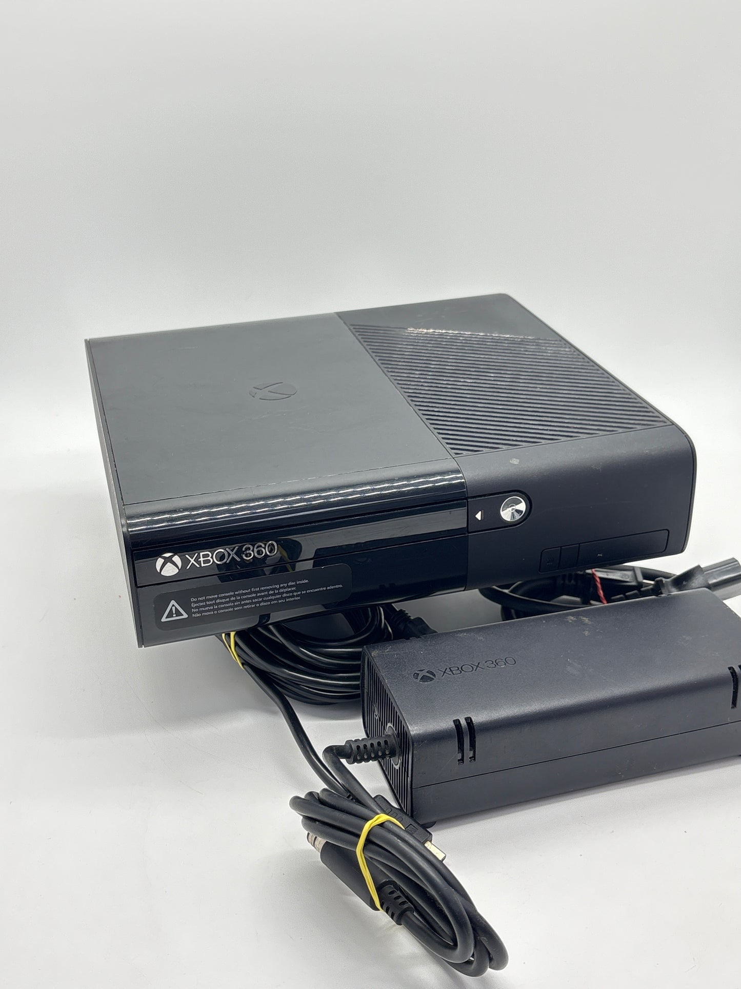 Microsoft Xbox 360 E Model 1538 Video Game Console w/ Power & HDMI Cables