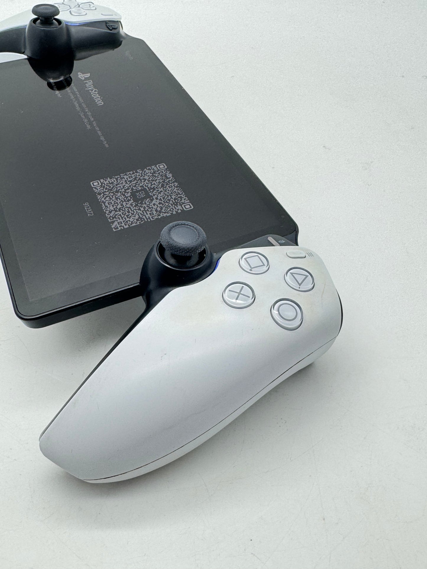 Sony PlayStation Portal CFI-Y1000 Remote Player White Handheld Used Tested